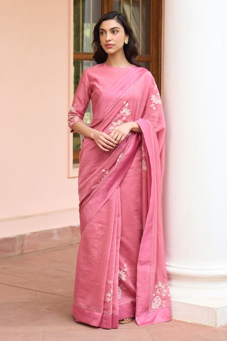 Vaayu Hibiscus Applique Saree With Blouse 
