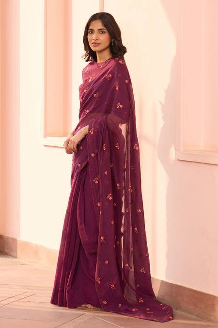 Vaayu_Purple Muslin, Cotton Embroidery Round Neck Amethyst Floral Saree With Blouse _Online_at_Aza_Fashions