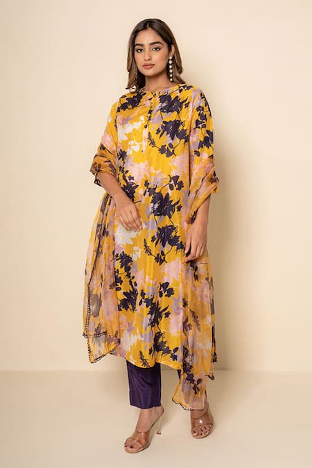 Kameez Golden Flora Print Yellow Kurta Set 