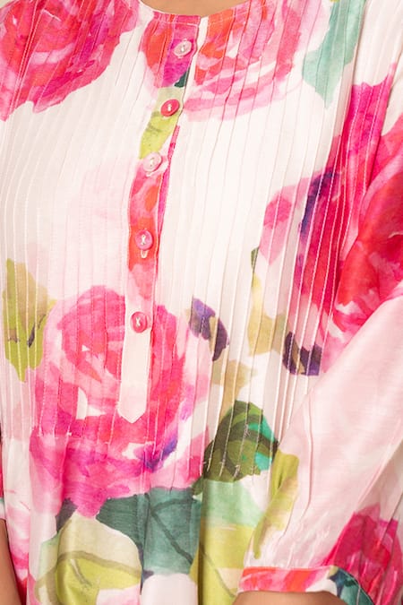 Buy_Kameez_Off White Chanderi, Cotton, Organza Lace Round Neck Pearl Rose Print Kurta Set 