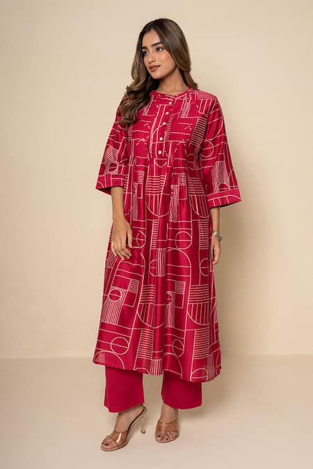 Kameez Blush Reverie Hand Print Kurta & Pant Set 
