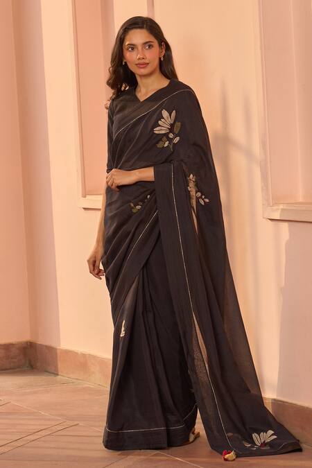 Shop_Vaayu_Black Muslin, Cotton Applique, Embroidery V-neck Noir Saree With Blouse _Online_at_Aza_Fashions