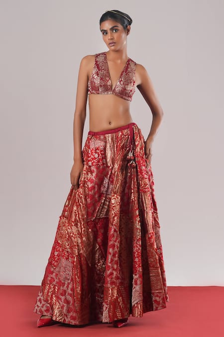 Urvashi Kaur Etoile Brocade Woven Flared Lehenga 