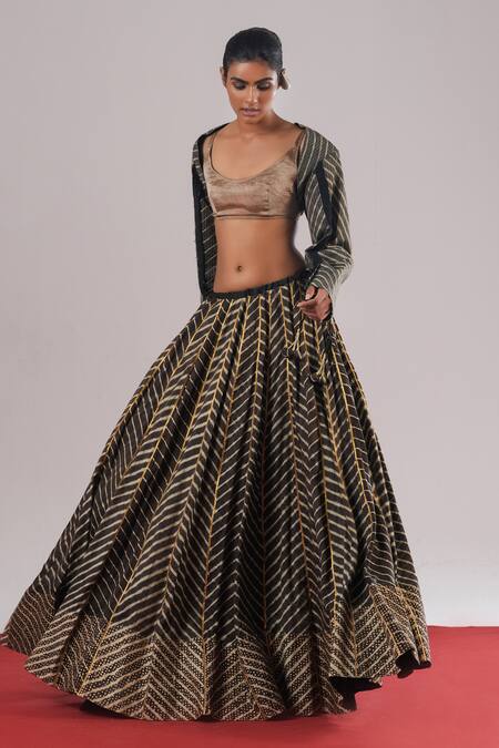 Urvashi Kaur_Beige Tissue, Silk Scoop Neck Arris Handwoven Bralette _Online_at_Aza_Fashions