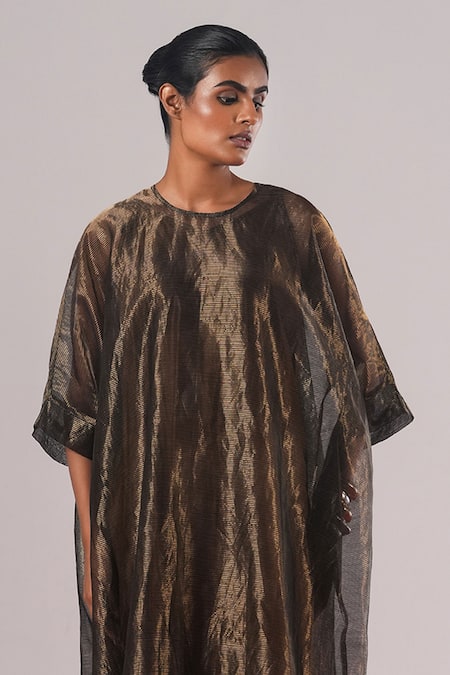 Urvashi Kaur_Black Tissue, Silk Zari Round Neck Yuki Textured Woven Midi Dress _Online_at_Aza_Fashions