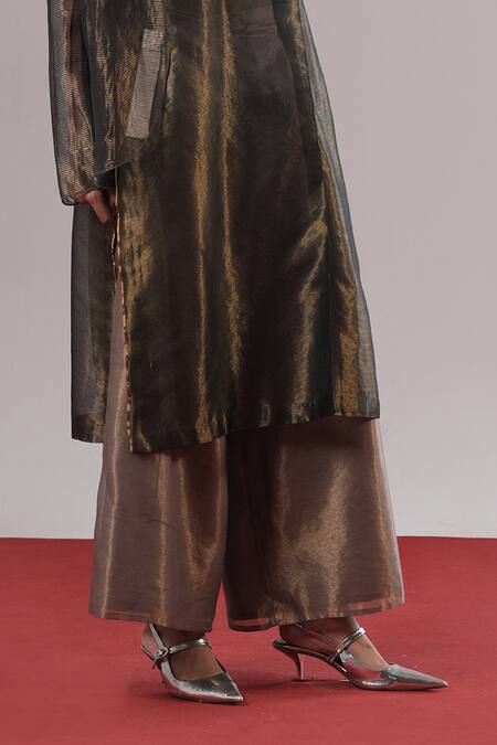 Buy_Urvashi Kaur_Grey Tissue, Silk Heiko Handwoven Farshi Pant _Online_at_Aza_Fashions