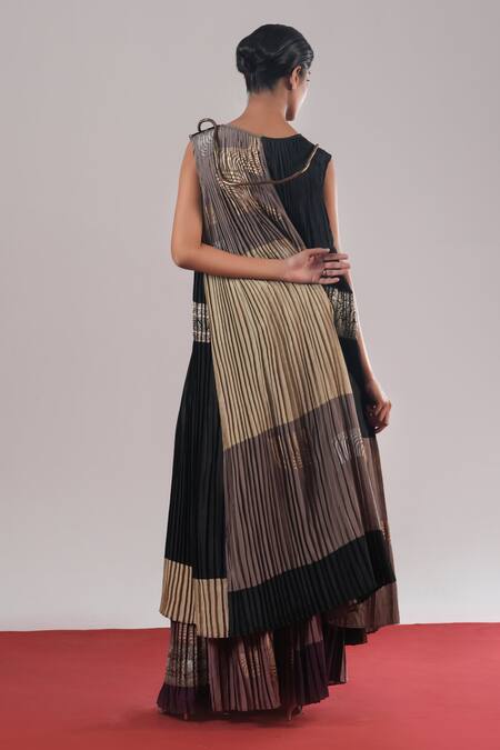 Urvashi Kaur Echo Block Printed Pleated Shift Dress 