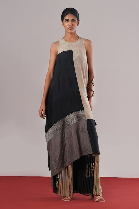 Urvashi Kaur Michi Asymmetric Embroidered Tunic 