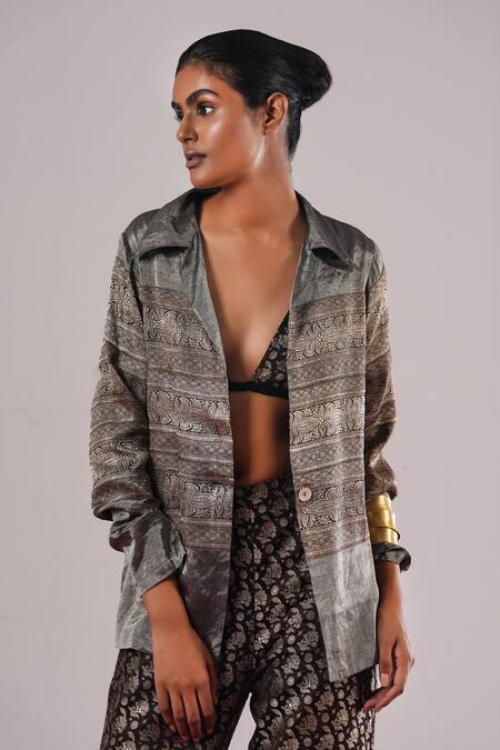Urvashi Kaur Rega Brocade Woven Collared Jacket 