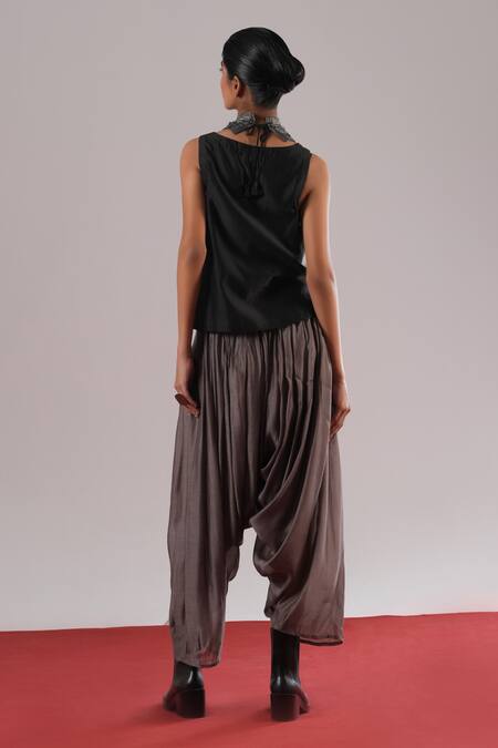 Urvashi Kaur Quotient Solid Salwar 