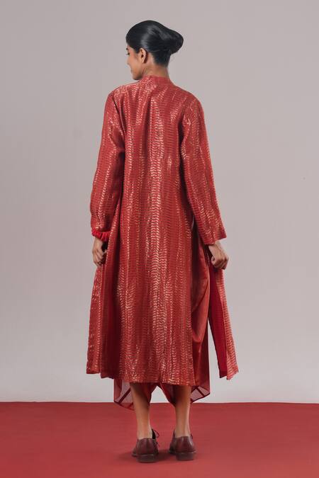 Urvashi Kaur Focal Textured Cotton Silk Panelled Jacket 