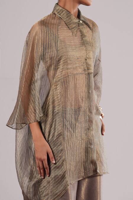 Buy_Urvashi Kaur_Silver Chanderi Silk Collared Terra Hand Woven Shirt _Online_at_Aza_Fashions
