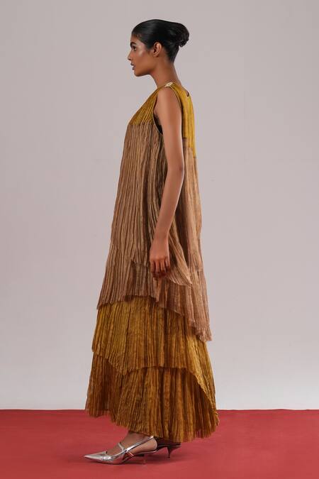 Buy_Urvashi Kaur_Green Silk Round Neck Kawa Knife Pleated Layered Dress _Online_at_Aza_Fashions