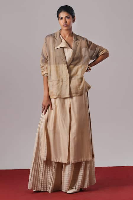 Urvashi Kaur_Off White Chanderi Silk Embroidery Echo Pleated Palazzo _Online_at_Aza_Fashions