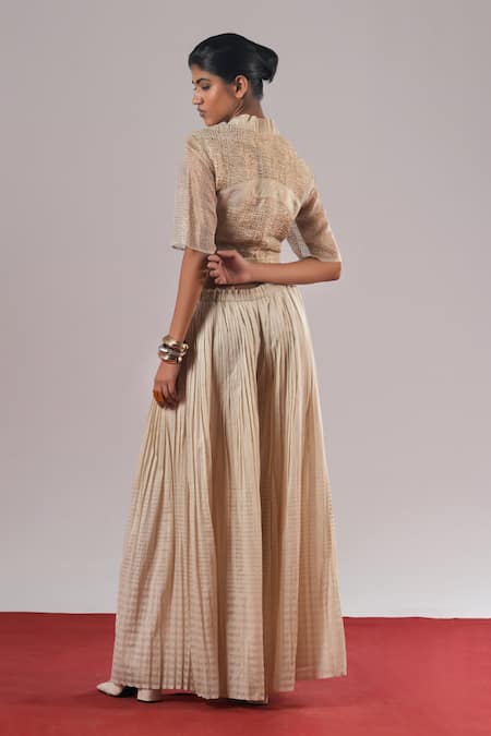 Urvashi Kaur Focal Panelled Cropped Blouse 