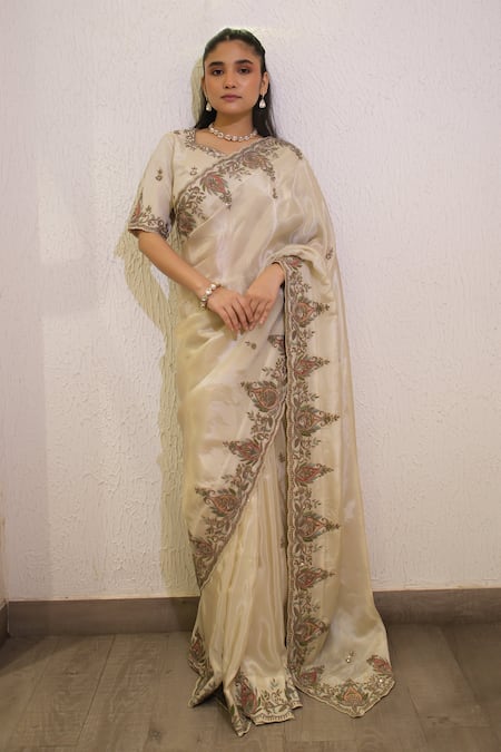 Label Deepshika Agarwal Hand Embroidered Saree With Blouse 