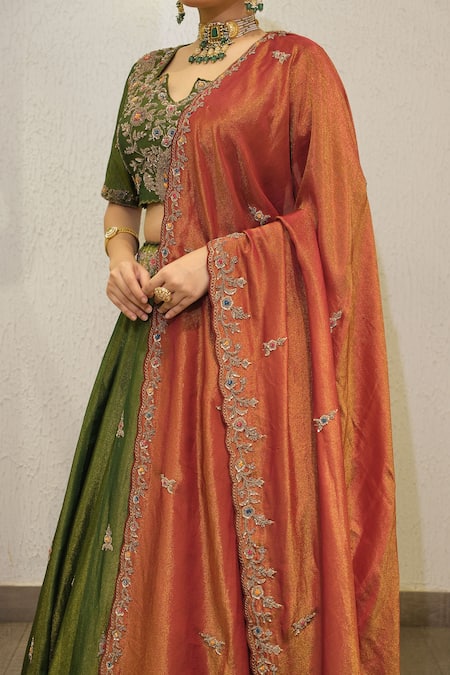 Buy_Label Deepshika Agarwal_Green Tissue Embroidery, Zari Sweetheart Neck Hand Lehenga Blouse Set 