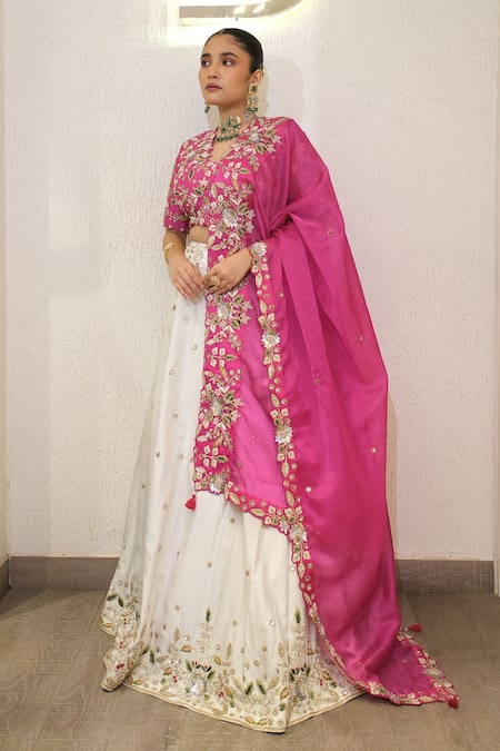 Buy_Label Deepshika Agarwal_Pink Silk Embroidery, Zari, Sequins V-neck Hand Lehenga Set _Online_at_Aza_Fashions