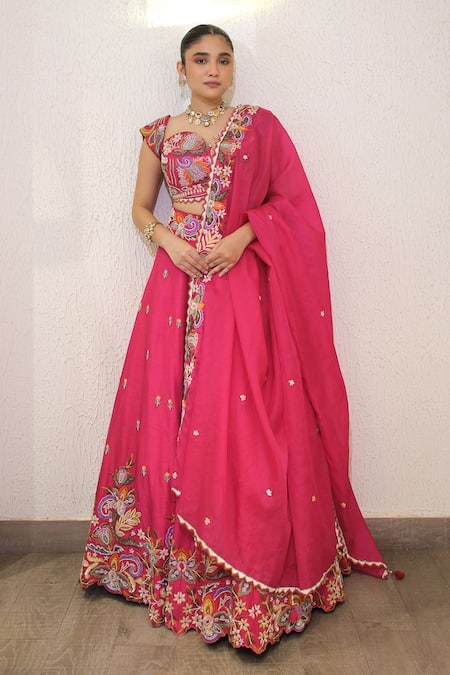 Label Deepshika Agarwal Hand Embroidered Lehenga Set 