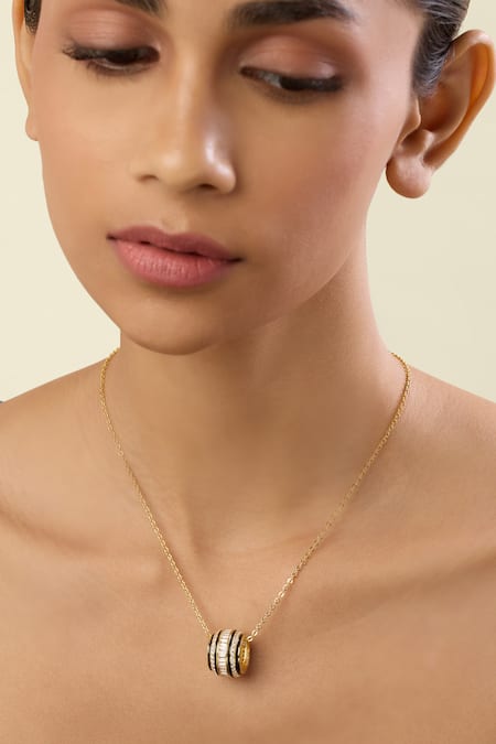 Isharya Mindora Pendant Necklace