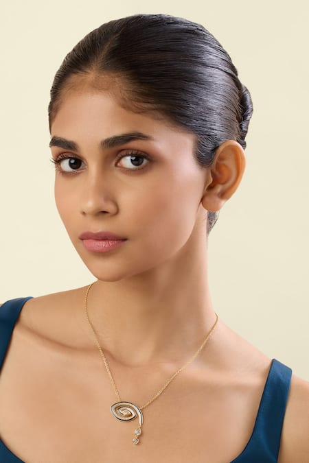 Isharya Intuita Pendant Necklace