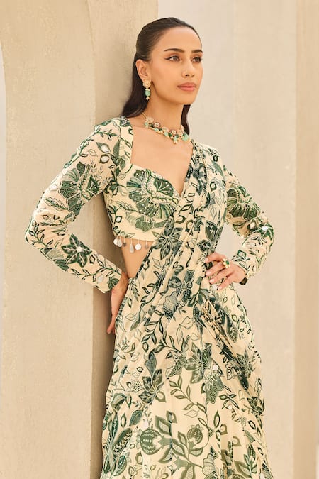 Diyarajvvir_Ivory Georgette Embroidery Sweetheart Floral Print Pre-draped Saree With Blouse _Online_at_Aza_Fashions