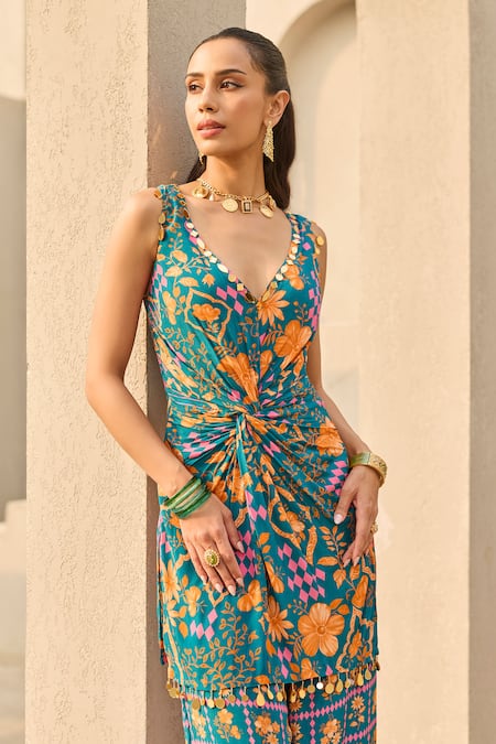 Buy_Diyarajvvir_Blue Crepe V-neck Abstract Floral Print Kurta And Palazzo Set _Online_at_Aza_Fashions