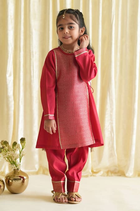 Tiber Taber Woven Kurta With Salwar 