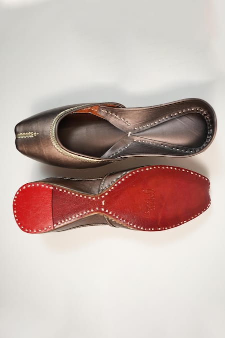 Buy_Loryphilory_Grey Handcrafted Gold Leaf Motif Jutti _Online_at_Aza_Fashions