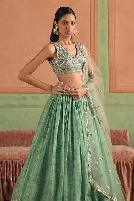Buy_Lashkaraa_Green Tissue, Shantoon, Net Sequins, Embroidery V-neck Cording Lehenga Set _Online_at_Aza_Fashions