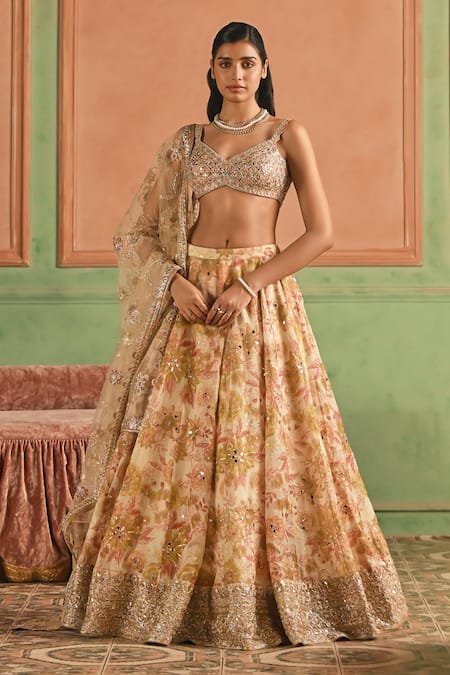 Lashkaraa Floral Pattern Lehenga Set 