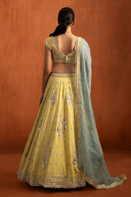 Lashkaraa Embroidered Motif Lehenga Blouse & Dupatta Set 