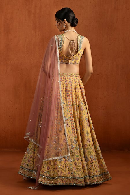 Lashkaraa Embroidered Floral Lehenga Set 