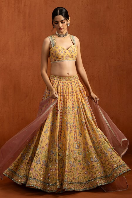 Lashkaraa Embroidered Floral Lehenga Set 