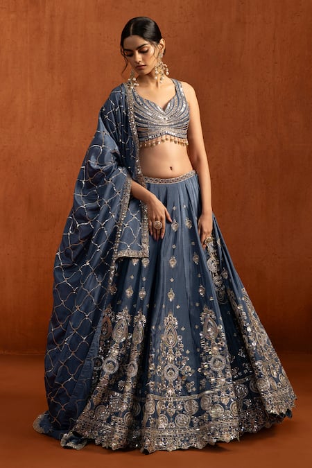 Lashkaraa Embroidered Lehenga Blouse Set 