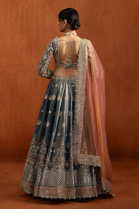 Lashkaraa Embroidered Lehenga Blouse Set 