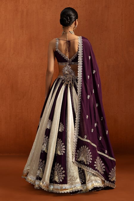 Lashkaraa Peacock Embroidered Striped Lehenga Set 