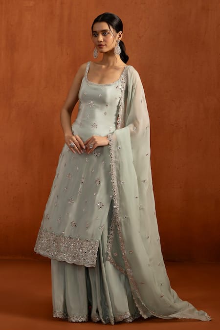 Shop_Lashkaraa_Green Viscose, Crepe Embroidery, Mirrors, Sequins Square Neck Butti Kurta Set _Online_at_Aza_Fashions