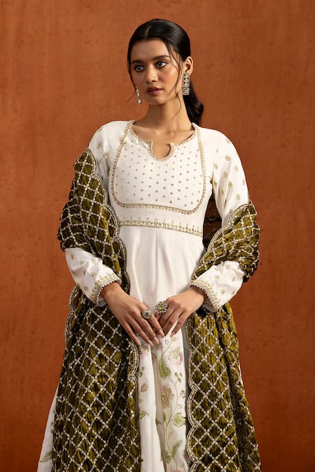 Buy_Lashkaraa_White Crepe, Silk Embroidery, Zari, Gota Patti, Floral Anarkali Palazzo Set _Online_at_Aza_Fashions