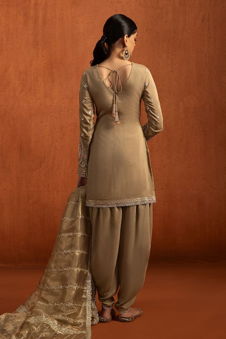 Lashkaraa Embroidered Kurta Salwar Set 