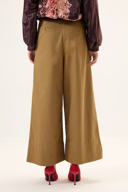 Buy_Kharakapas_Brown Twill Sandfall Pleated Pant _Online_at_Aza_Fashions