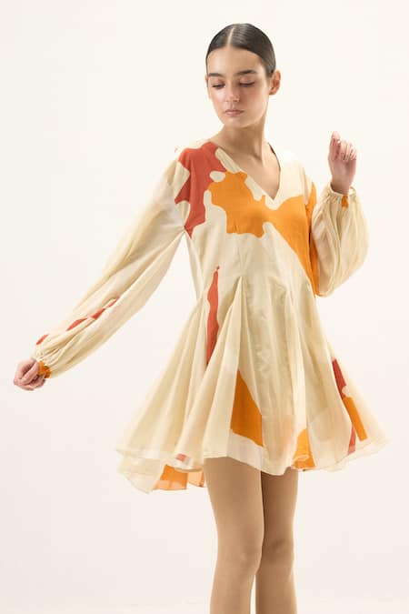 Shop Kharakapas Ivory Muslin V-neck Apricot Puff Sleeve Dress Online at Aza Fashions Shop_Kharakapas_Ivory Muslin V-neck Apricot Puff Sleeve Dress _Online_at_Aza_Fashions