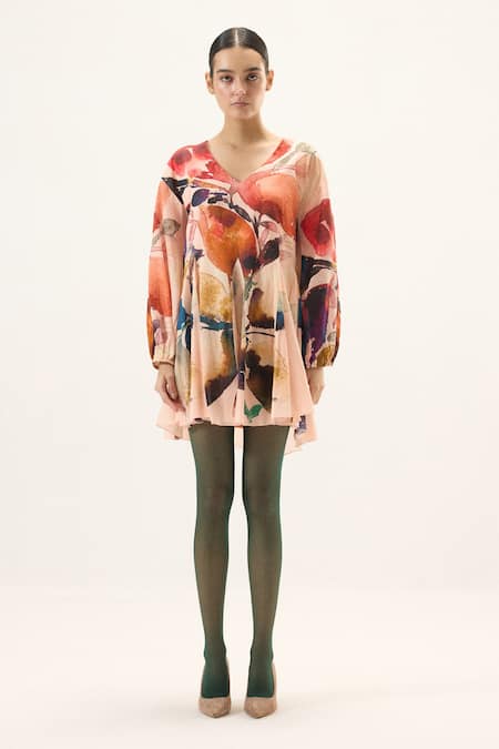 Buy Kharakapas Pink Muslin V-neck Raspberry Floral Print Dress Online at Aza Fashions Buy_Kharakapas_Pink Muslin V-neck Raspberry Floral Print Dress _Online_at_Aza_Fashions