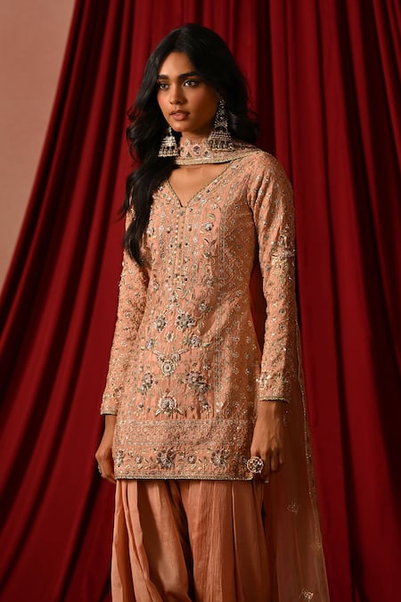 Shop_Lashkaraa_Peach Silk Embroidery, Sequins, Zari V-neck Floral Punjabi Kurta Suit Set _Online_at_Aza_Fashions