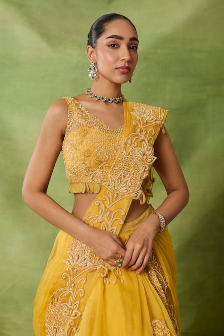 Buy_Awigna_Yellow Georgette, Net Embroidery, Zari, Sequins, Pre-draped Saree And Blouse Set _Online_at_Aza_Fashions