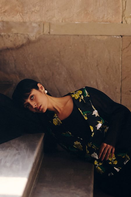 Studio Radical_Jacquard, Silk Beads, Embroidery Open , Round Rg-az-094_ct0pxivo4edrvv _Online_at_Aza_Fashions