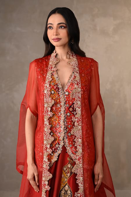 Shop_Onaya_Red Silk Zari, Embroidery, Sequins, Stones V-neck Zardosi Thread Lehenga Set _Online_at_Aza_Fashions