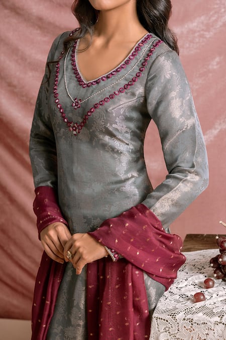 Parshya_Grey Brocade, Shantoon, Chiffon Mirrors, Banarasi Tissue Kurta Pant Set _Online_at_Aza_Fashions