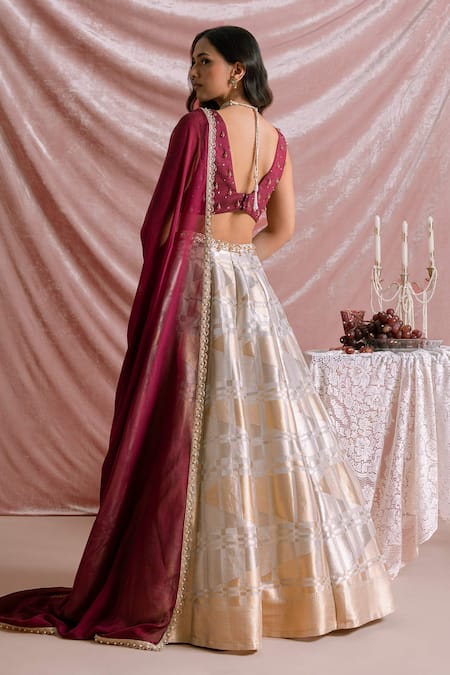Parshya Geometric Woven Lehenga Set 