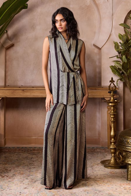 Grassroot By Anita Dongre Soila Ajrakh Hand Block Print Top & Pant Set 